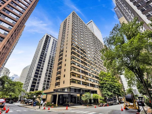 850 N DeWitt Place , Unit 7K, Chicago, IL 60611