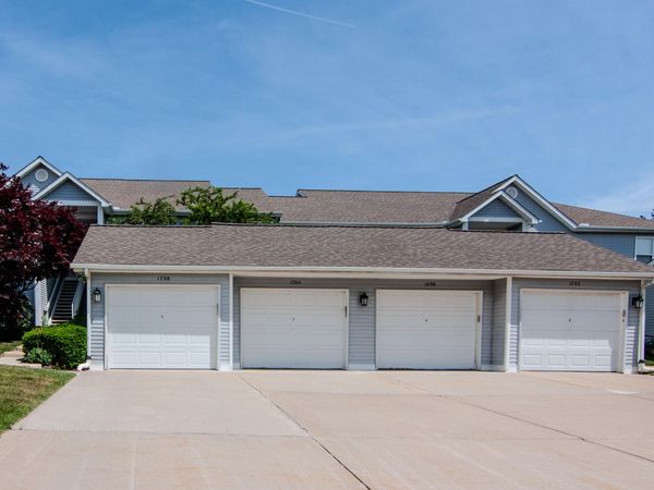 1704 Weatherstone Drive, Ann Arbor, MI 48108