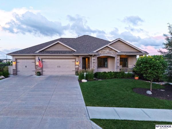4407 N 189 Street, Omaha, NE 68022