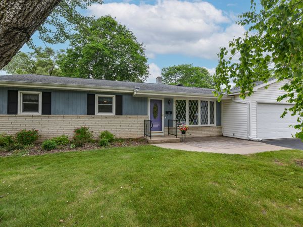 312 N Jackson St, Elkhorn, WI 53121