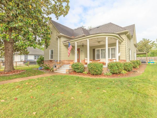 907 S Highland Park, Chattanooga, TN 37404