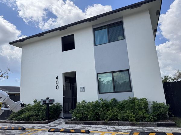 400 NE 30th Street, Unit 2, Pompano Beach, FL 33064