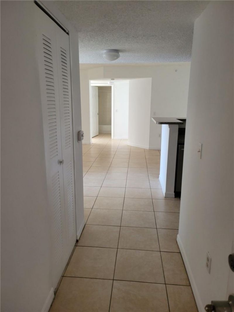 5005 Wiles Road, Unit 108, Coconut Creek, FL 33073 Photo