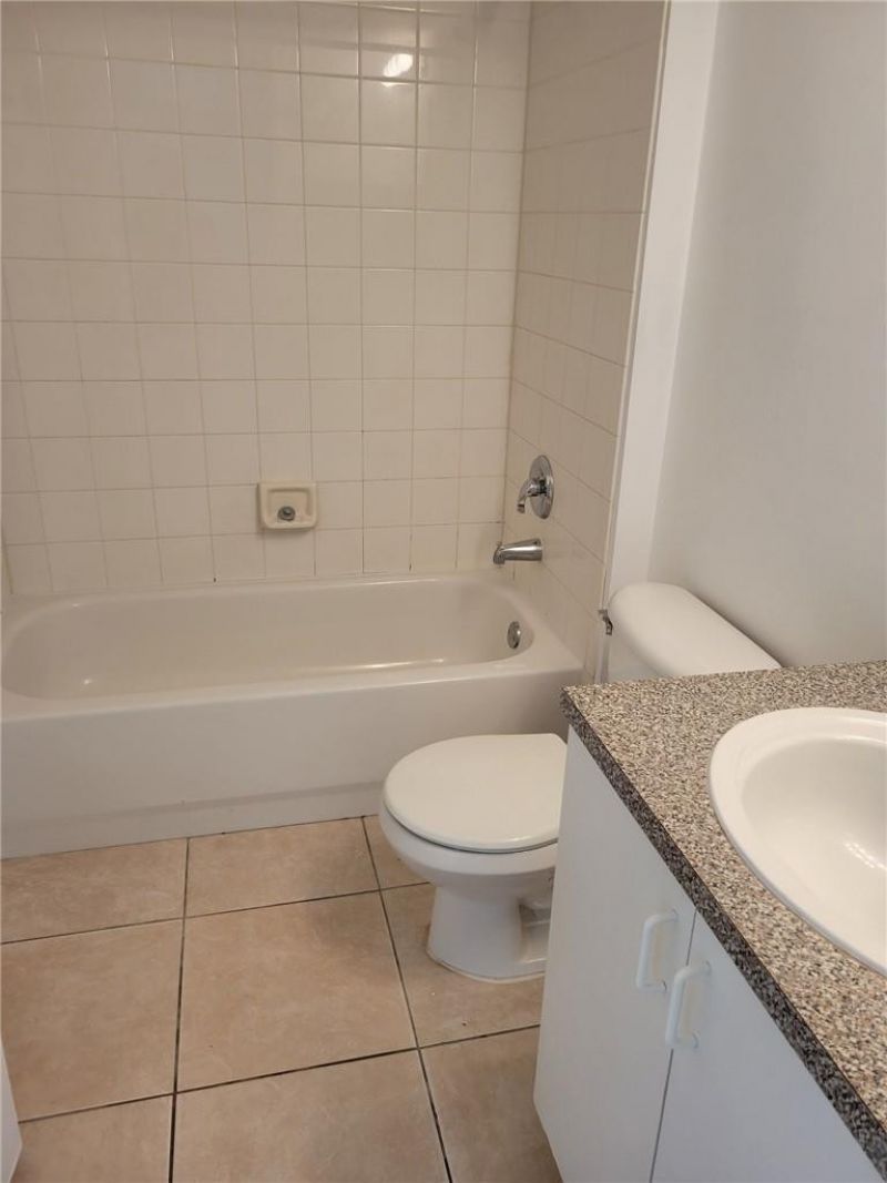 5005 Wiles Road, Unit 108, Coconut Creek, FL 33073 Photo