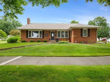 1866 Greenleaf Boulevard, Elkhart, IN 46514
