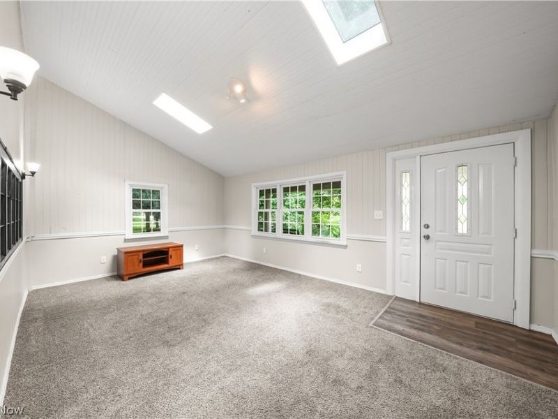 10432 State Route 303, Windham, OH 44288 Photo 3