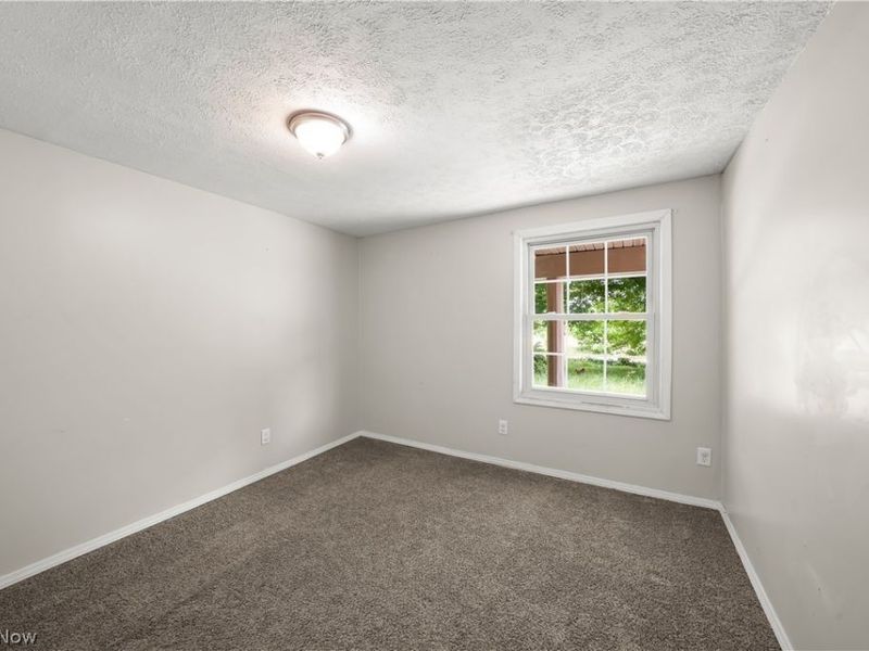 10432 State Route 303, Windham, OH 44288 Photo 5