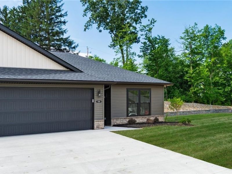 3436 Jamestown Drive, Zanesville, OH 43701 Photo 3
