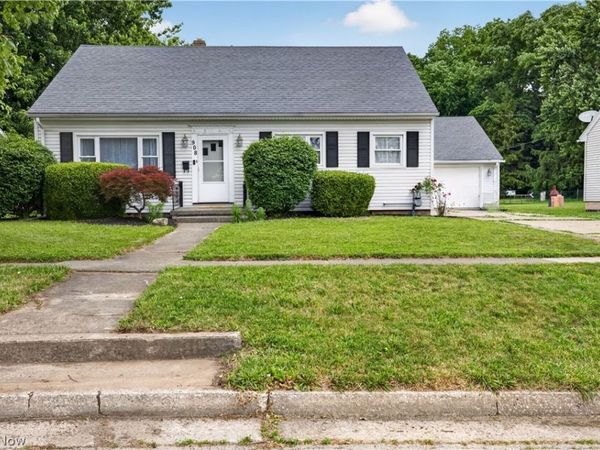 908 South Street, Fremont, OH 43420