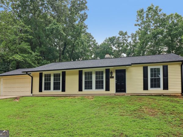 923 Bay Berry Lane, Lawrenceville, GA 30043