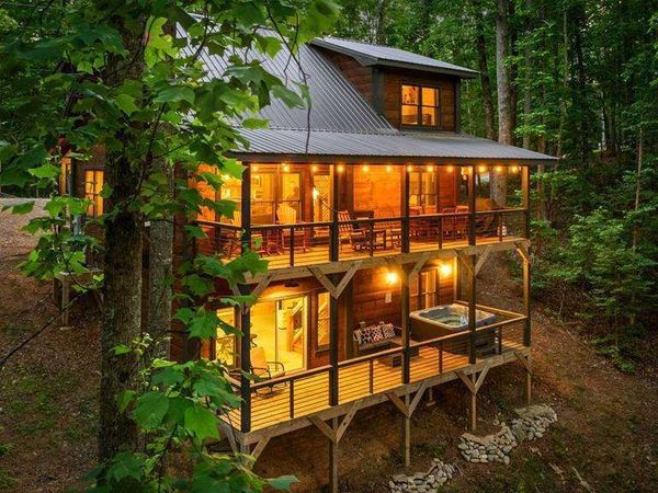 391 Little Bushy Head Road, Blue Ridge, GA 30513