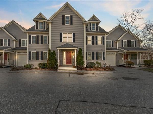 10 Cunningham Ln, Unit 204, Billerica, MA 01821