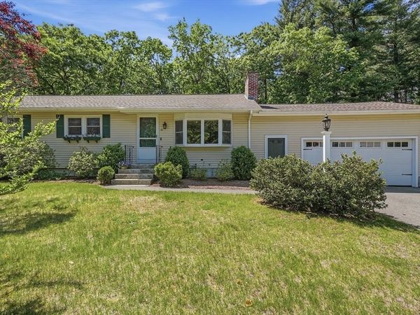 15 Kiberd Drive, Chelmsford, MA 01863
