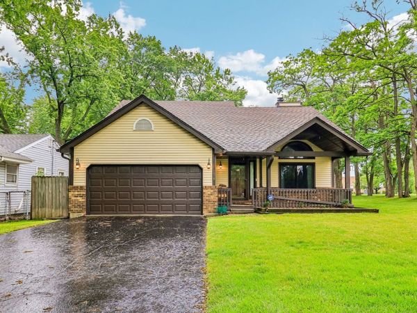 1079 Braeburn Road , Mundelein, IL 60060