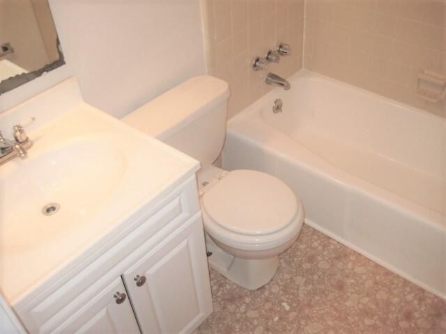 930 Blackrail Court Photo 13