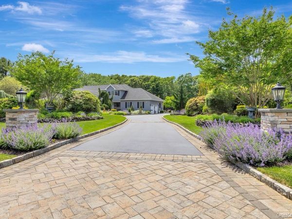 15 The Chase , Saint James, NY 11780