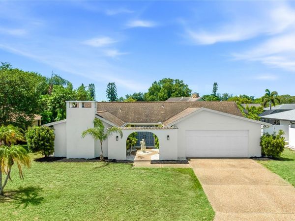 5710 DORAL COURT , SARASOTA, FL 34238