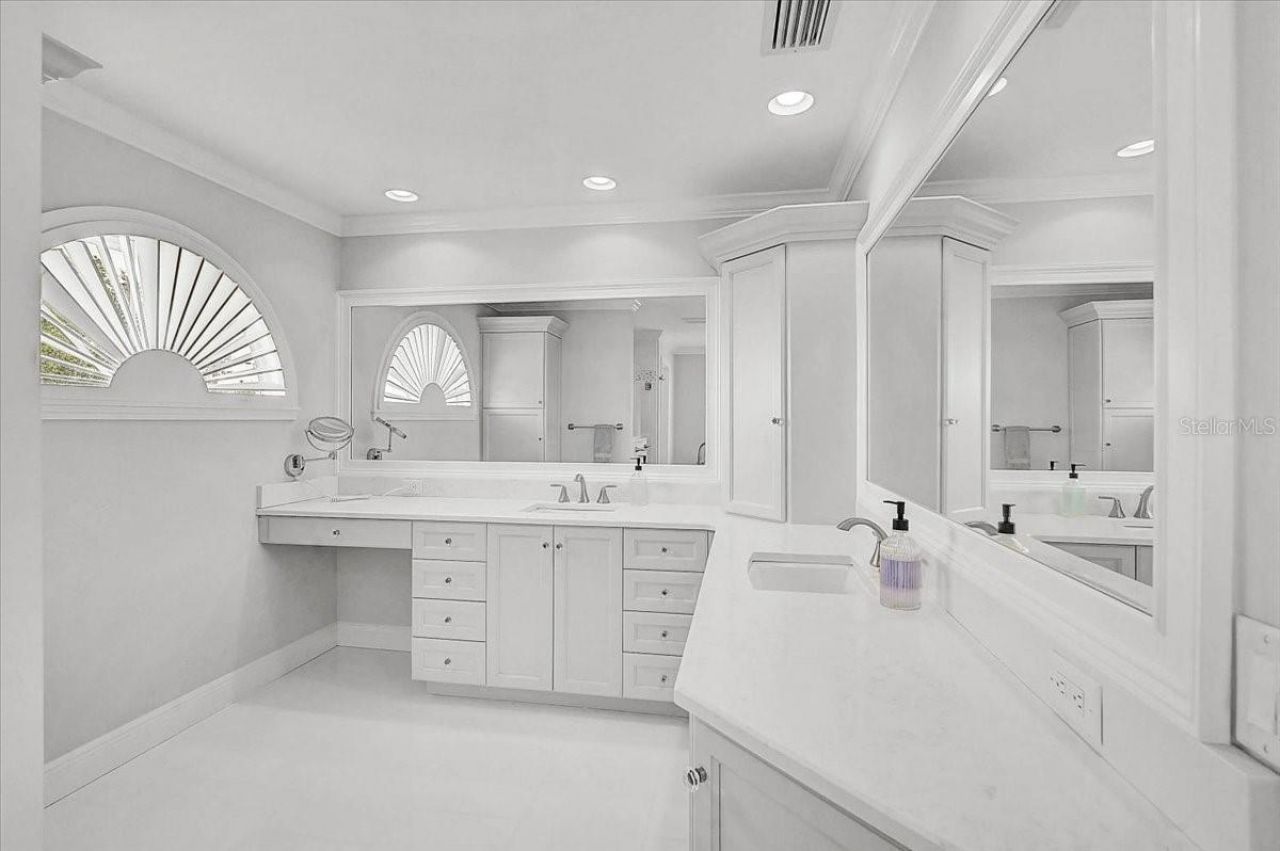 320 Ringling Point Drive, Sarasota, FL 34234 Photo