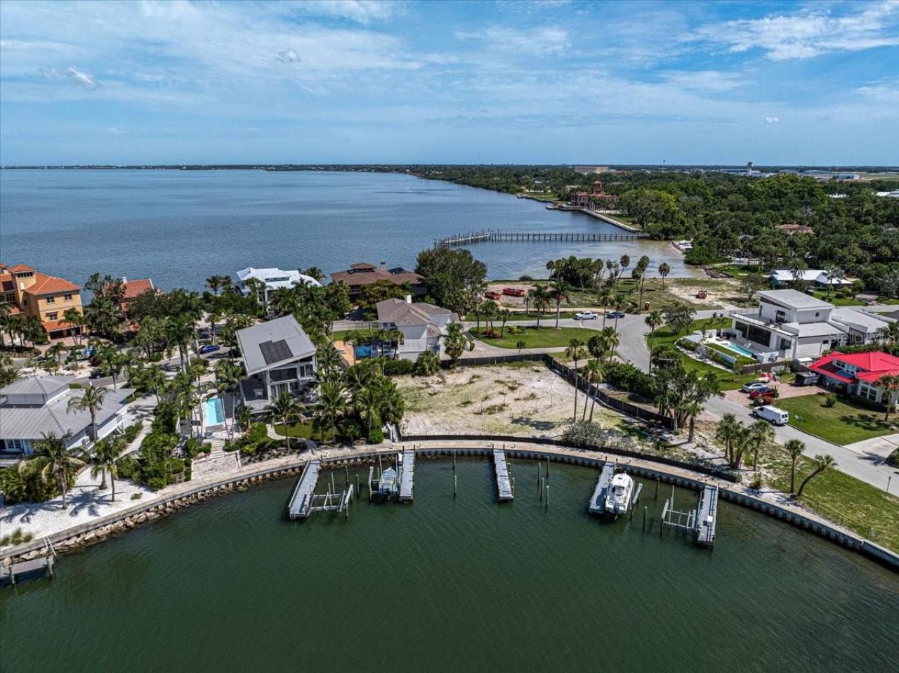 320 Ringling Point Drive, Sarasota, FL 34234 Photo