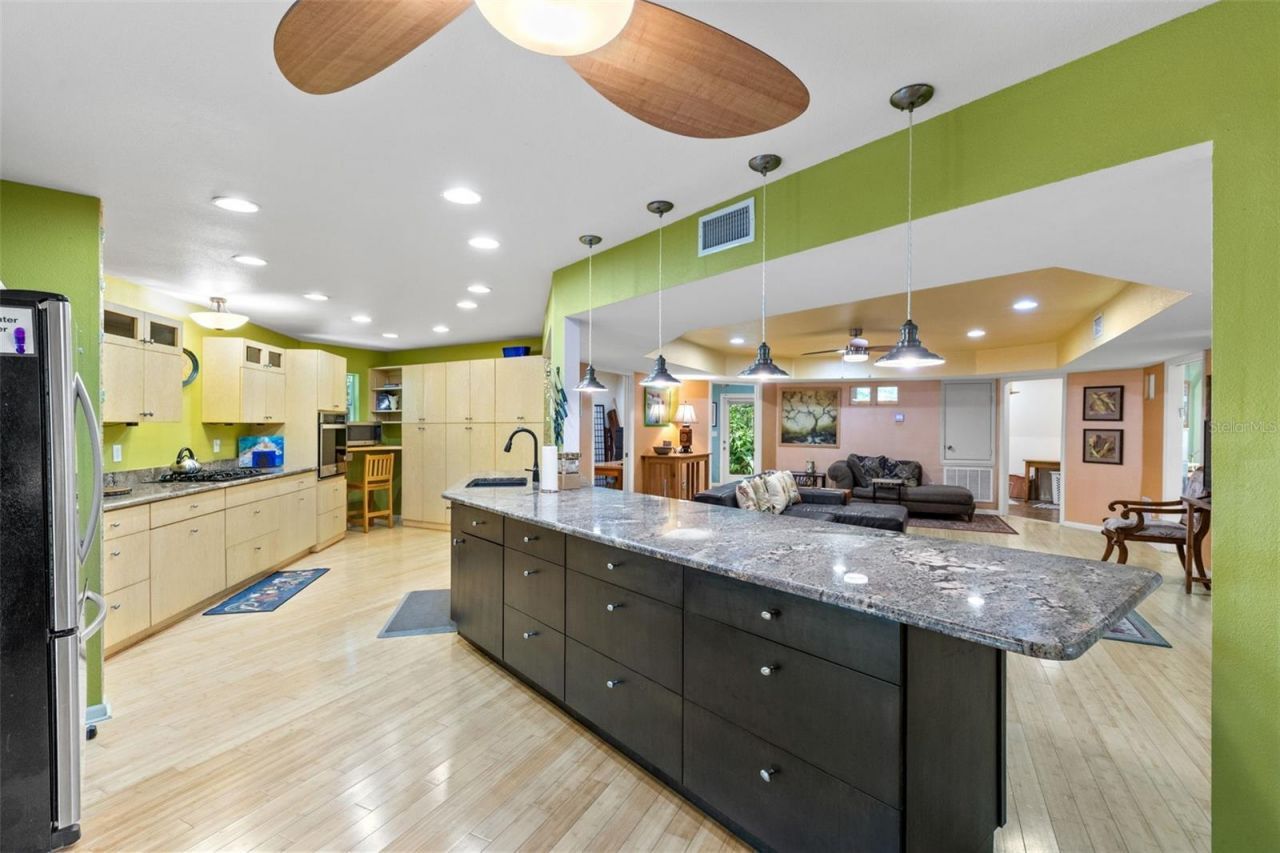 5787 & 5789 N Apopka Vineland Road, Orlando, FL 32818 Photo