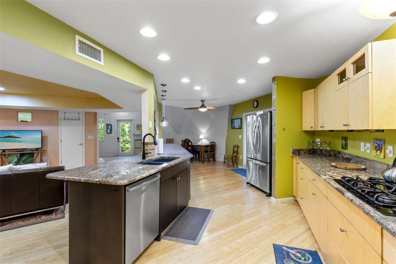 5787 & 5789 N Apopka Vineland Road, Orlando, FL 32818 Photo