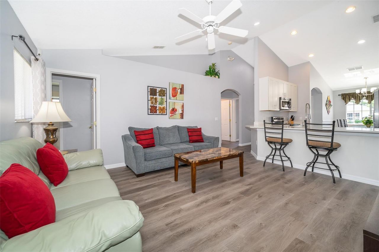 215 Paradise Woods Place , Davenport, FL 33896 Photo