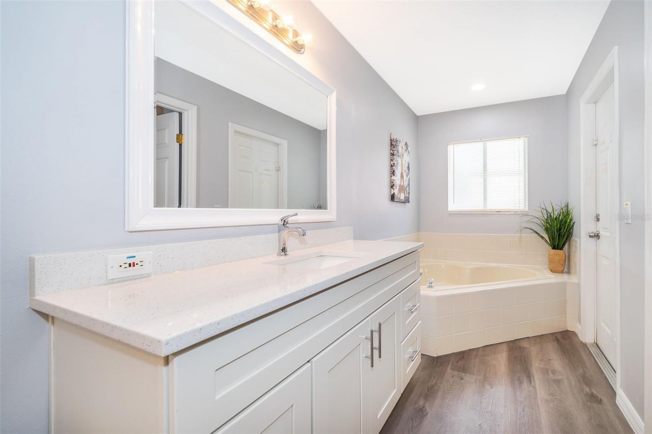 215 Paradise Woods Place , Davenport, FL 33896 Photo