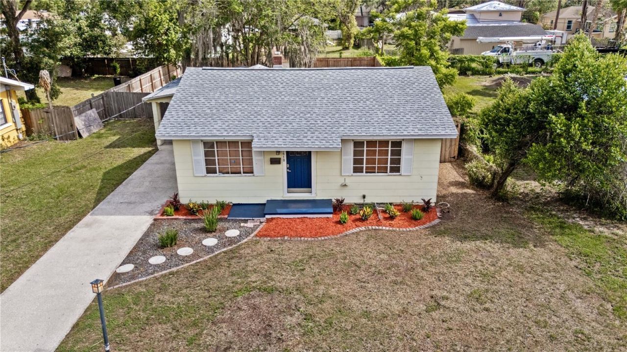 1418 E Powhatan Avenue , Tampa, FL 33604 Photo