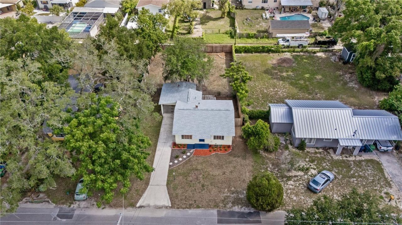 1418 E Powhatan Avenue , Tampa, FL 33604 Photo