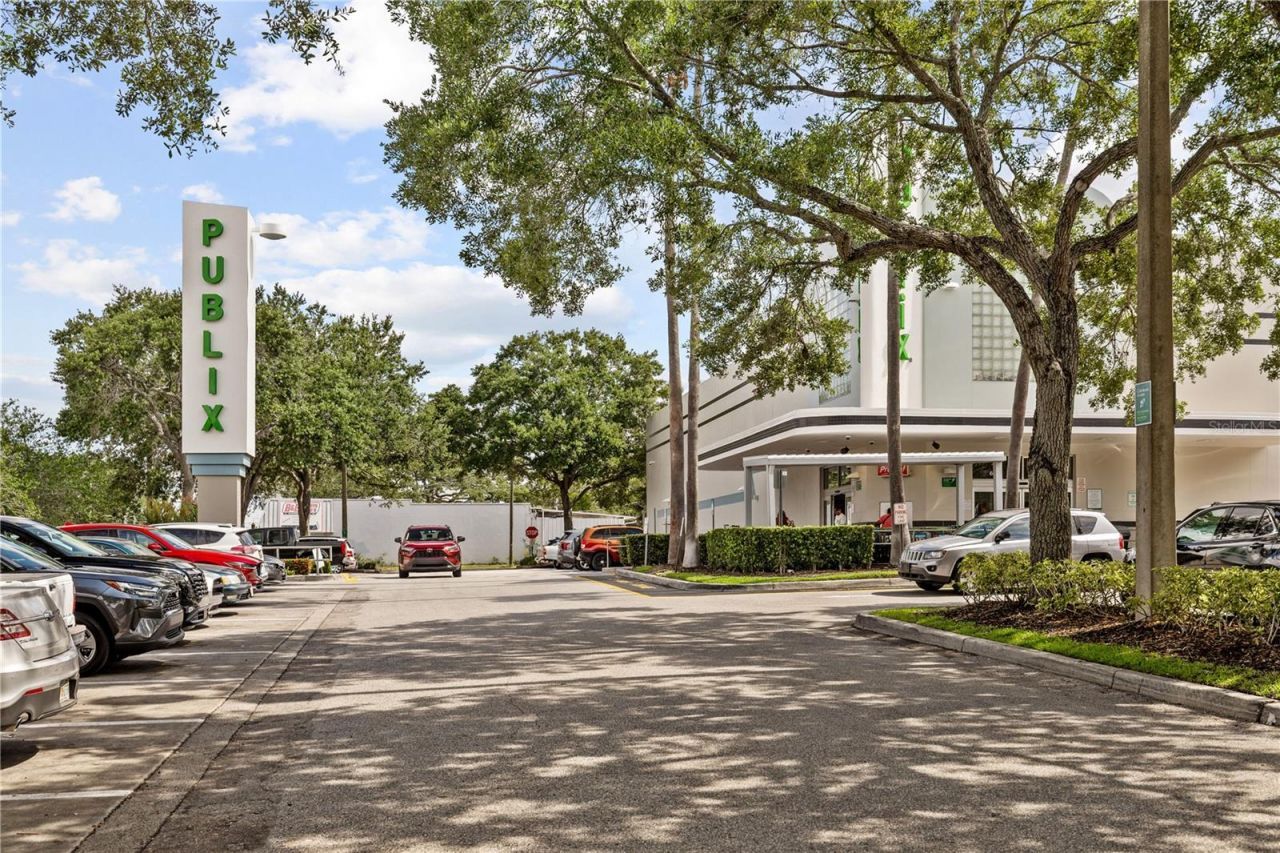 1418 E Powhatan Avenue , Tampa, FL 33604 Photo