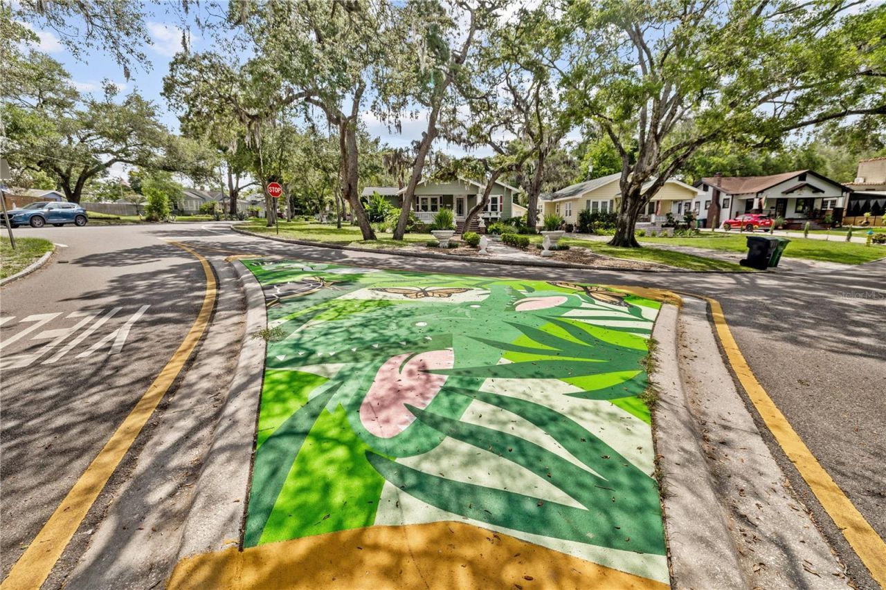 1418 E Powhatan Avenue , Tampa, FL 33604 Photo