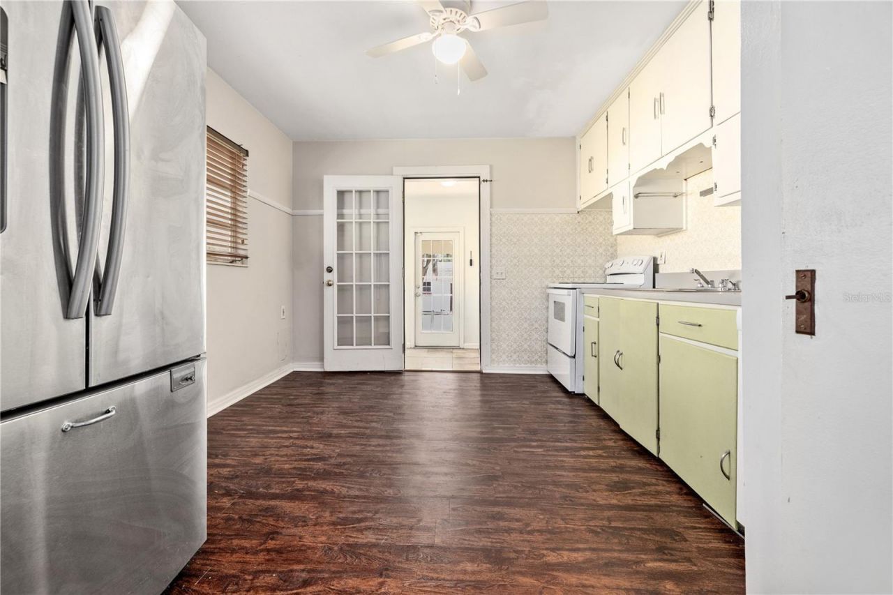 1418 E Powhatan Avenue , Tampa, FL 33604 Photo