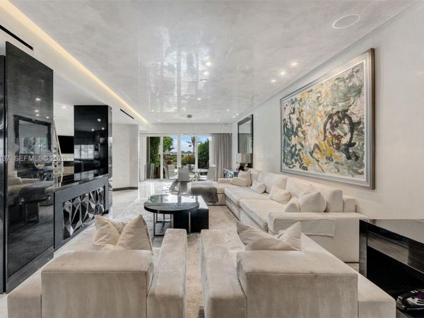 5021 NE London Walk Ter , Unit 50, Miami, FL 33138