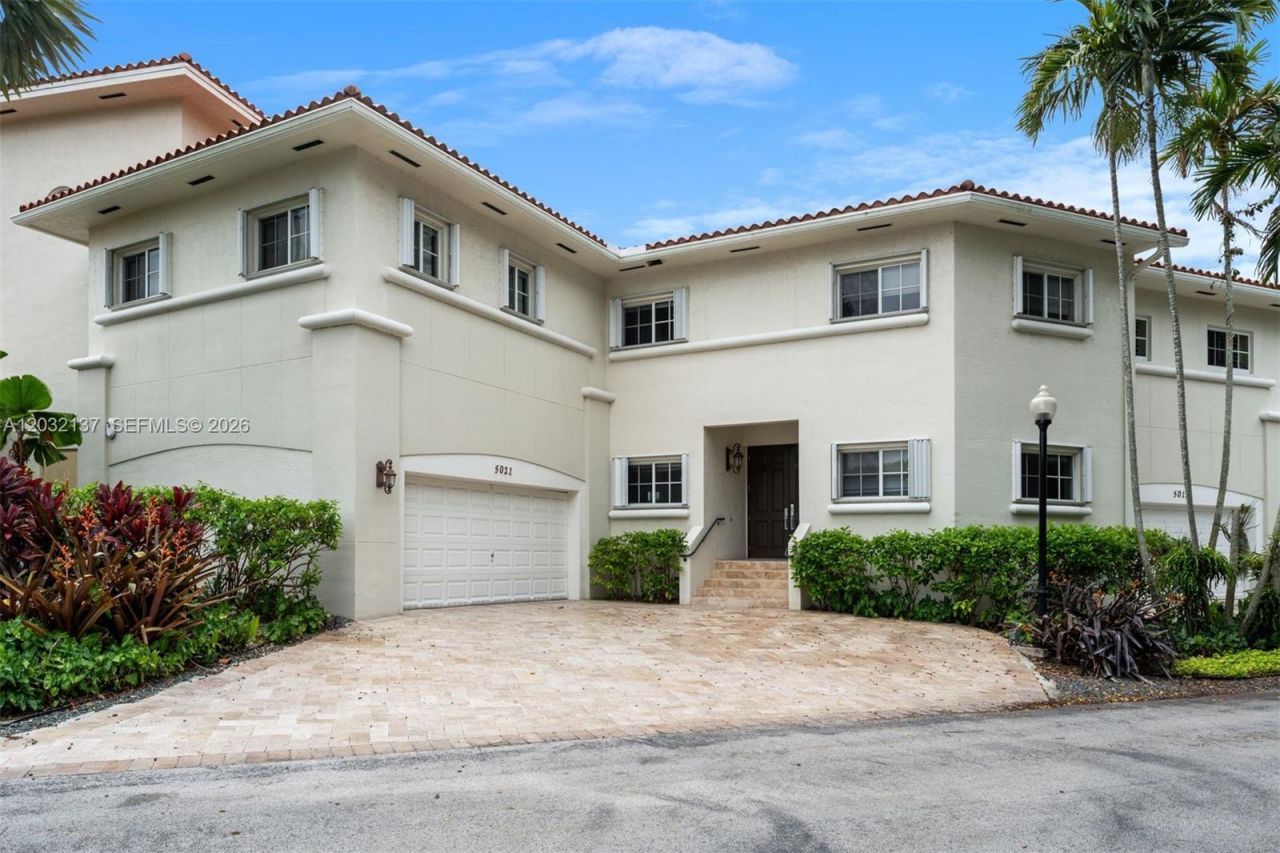 5021 NE London Walk Ter , Unit 50, Miami, FL 33138 Photo