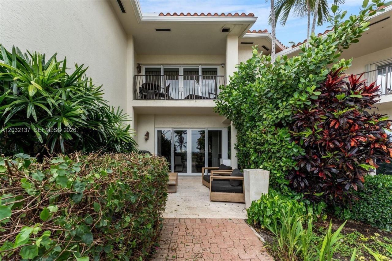 5021 NE London Walk Ter , Unit 50, Miami, FL 33138 Photo