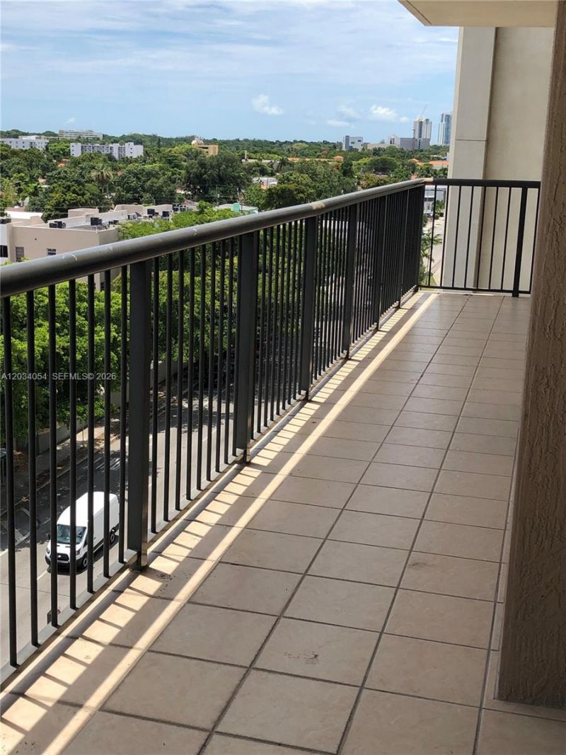 1690 SW 27th Ave , Unit 803, Miami, FL 33145 Photo