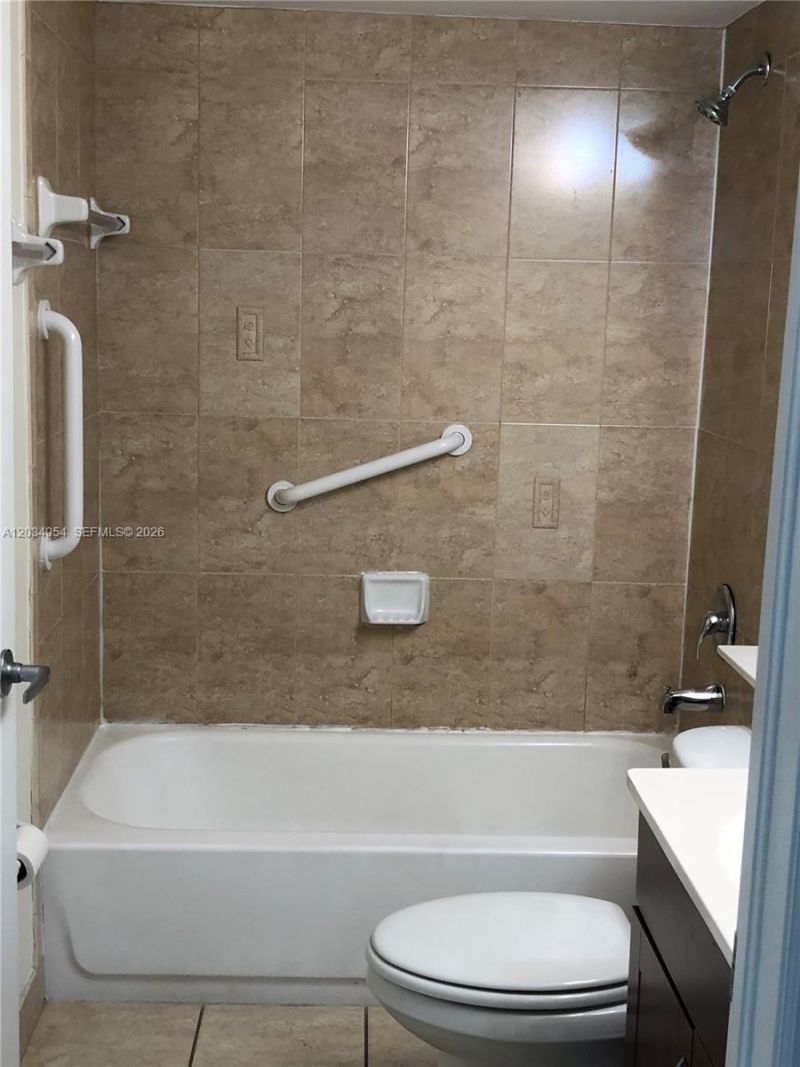 1690 SW 27th Ave , Unit 803, Miami, FL 33145 Photo