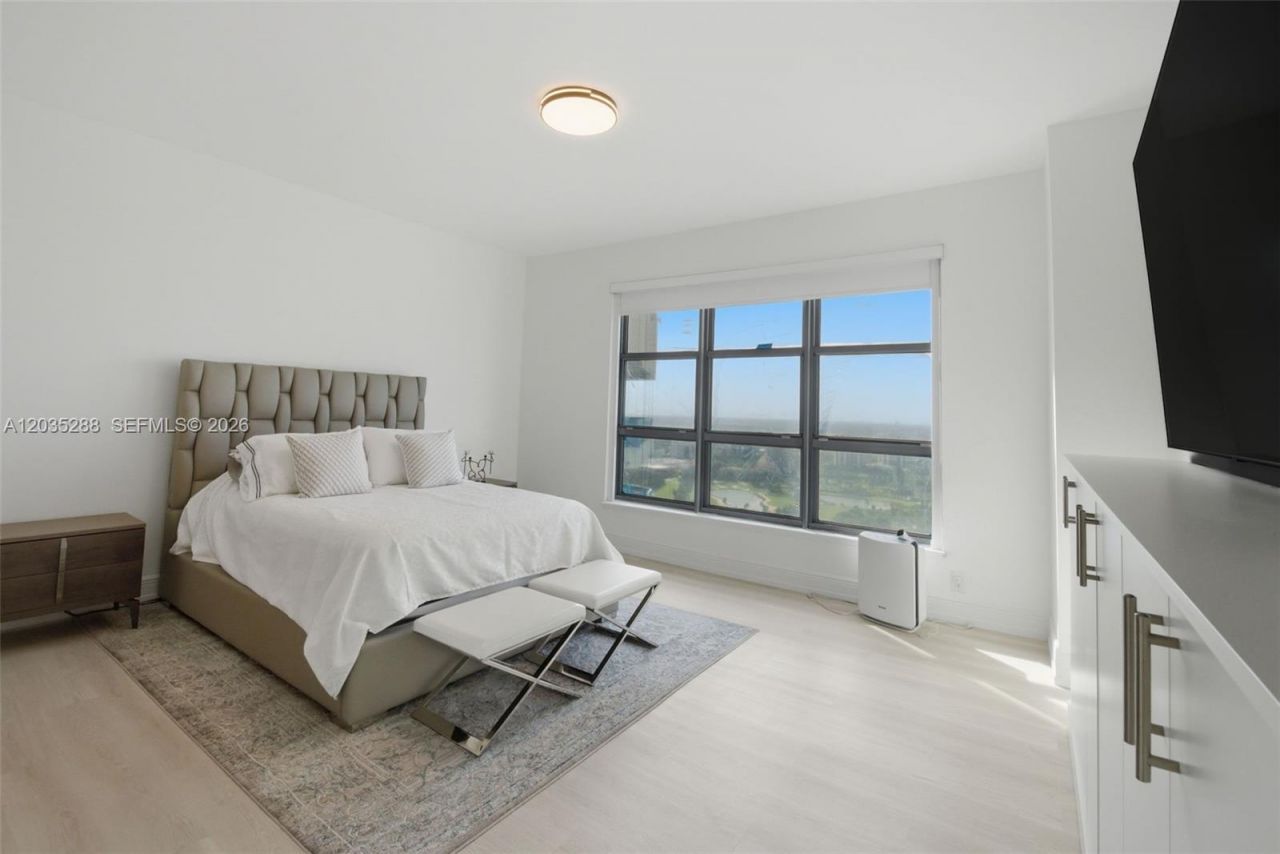 3500 Mystic Pointe Dr , Unit PH5, Aventura, FL 33180 Photo