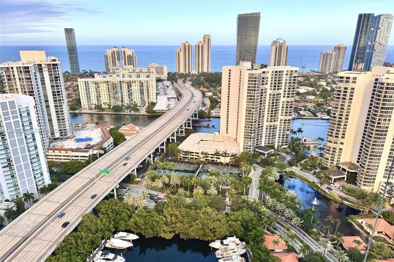 3500 Mystic Pointe Dr , Unit PH5, Aventura, FL 33180 Photo