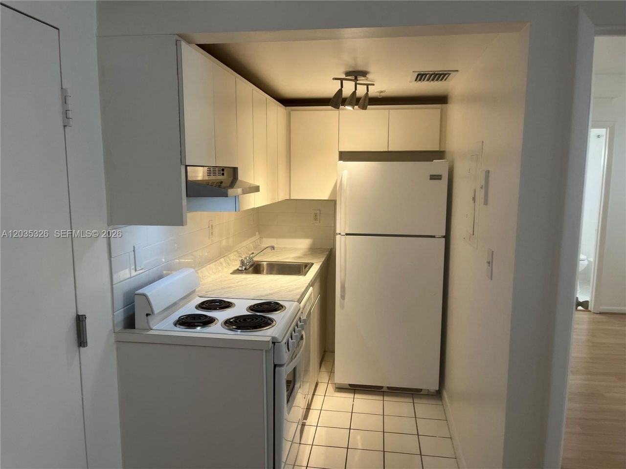 1550 Drexel Ave , Unit 203, Miami Beach, FL 33139 Photo