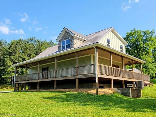 9076 Harris Highway, Belleville, WV 26133