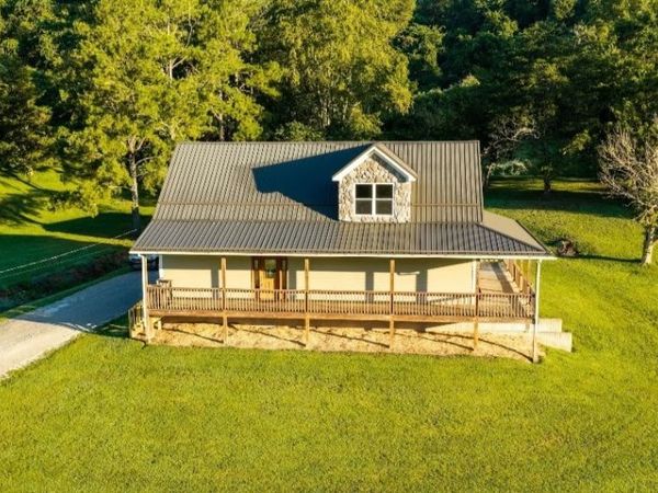 9076 Harris Highway, Belleville, WV 26133
