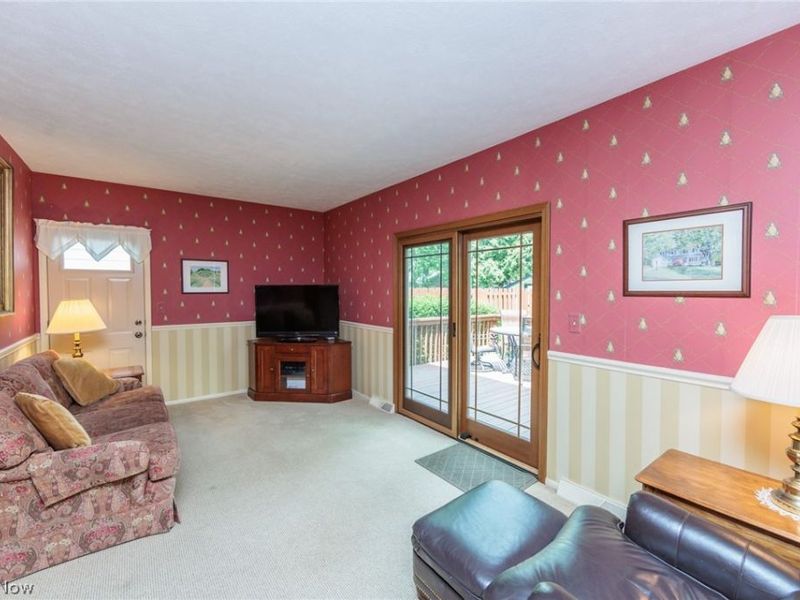 457 Edgewood Circle, Berea, OH 44017 Photo 12