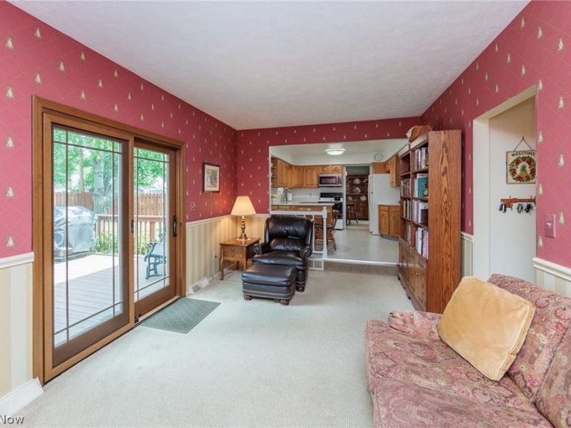 457 Edgewood Circle, Berea, OH 44017 Photo 13