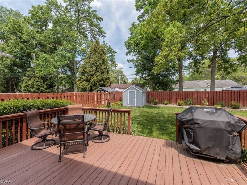 457 Edgewood Circle, Berea, OH 44017 Photo 42