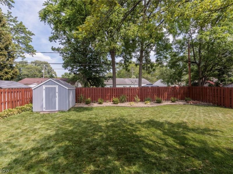 457 Edgewood Circle, Berea, OH 44017 Photo 44