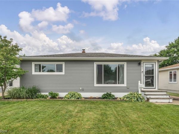 14291 Gallatin Boulevard, Brook Park, OH 44142