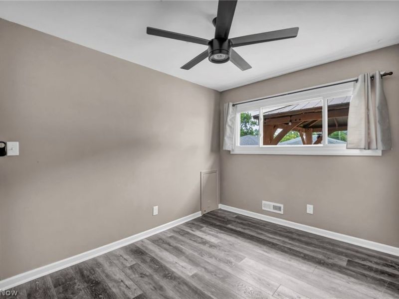 14291 Gallatin Boulevard, Brook Park, OH 44142 Photo 17