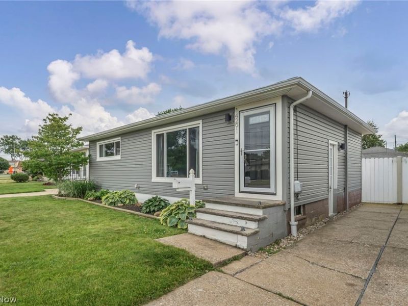 14291 Gallatin Boulevard, Brook Park, OH 44142 Photo 45