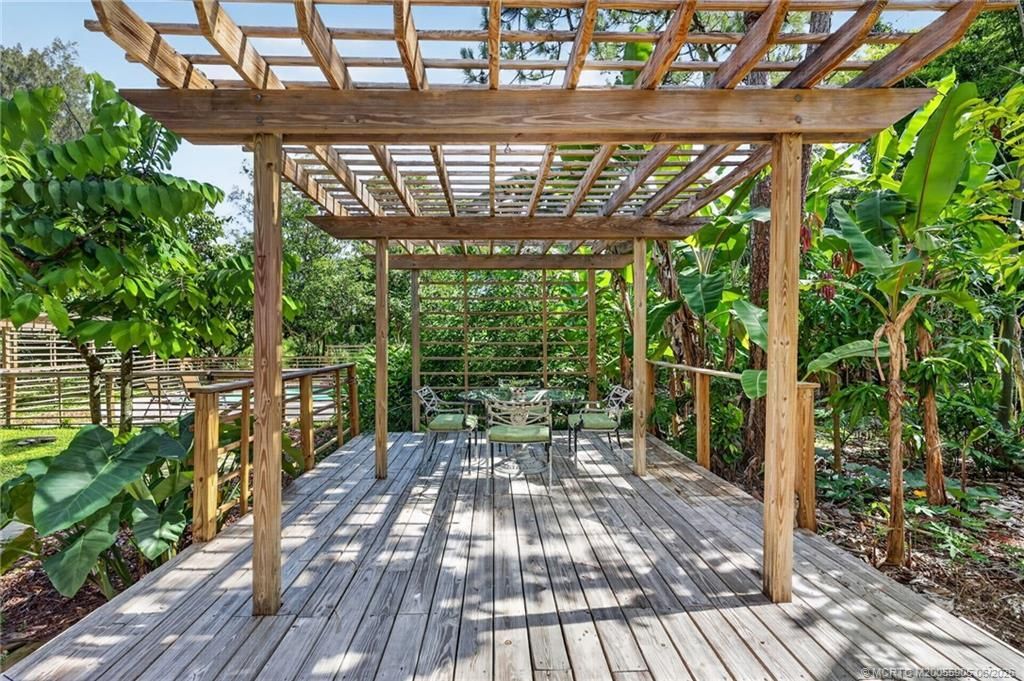 11145 SW Meadowlark Circle, Stuart, FL 34997 Photo